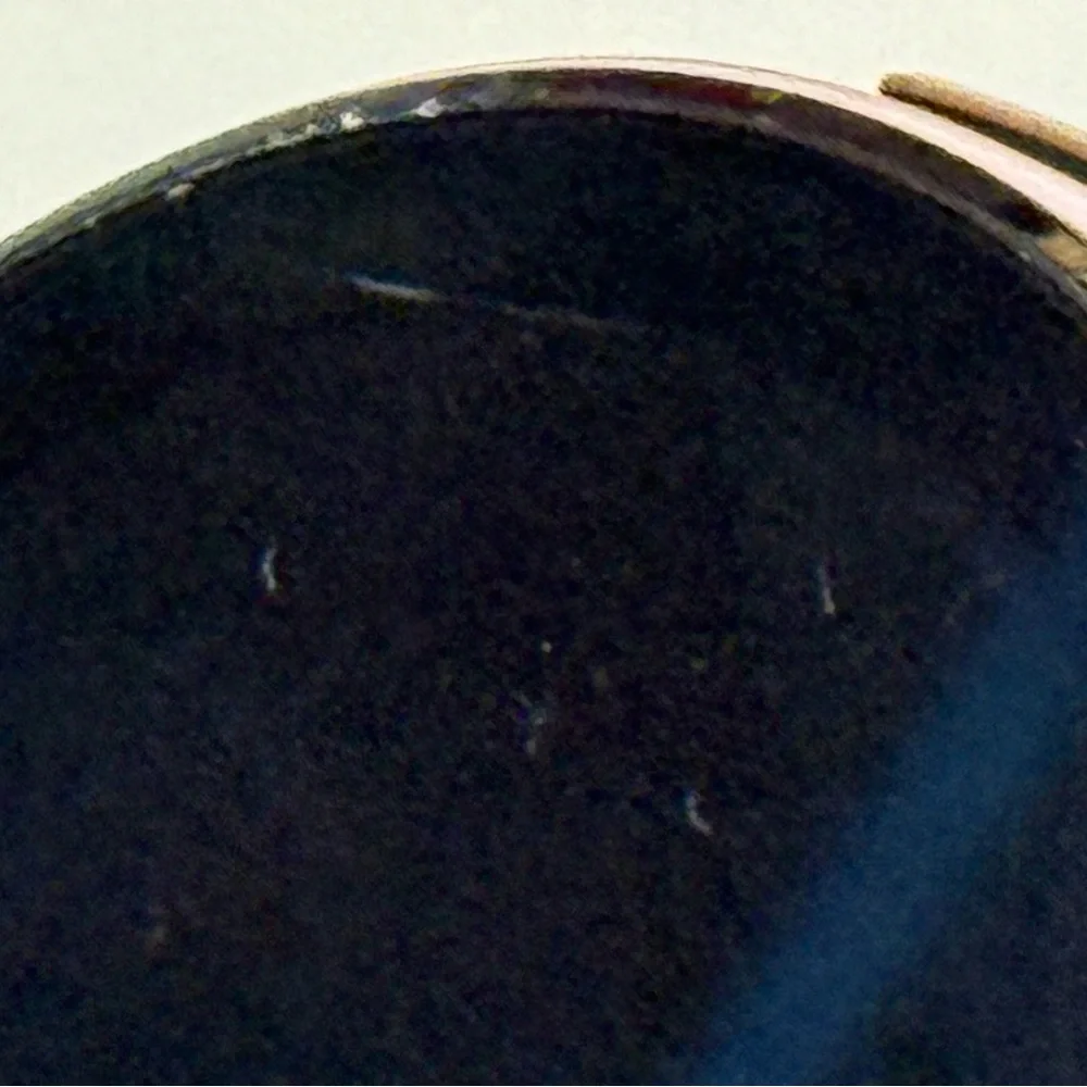 Samsung Galaxy Watch4 (S44E) with band and charger